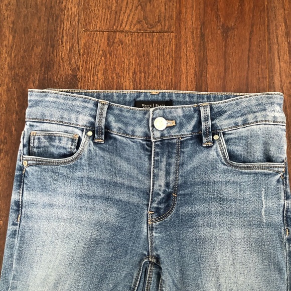 White House Black Market Distressed Jeans - Picture 3 of 8